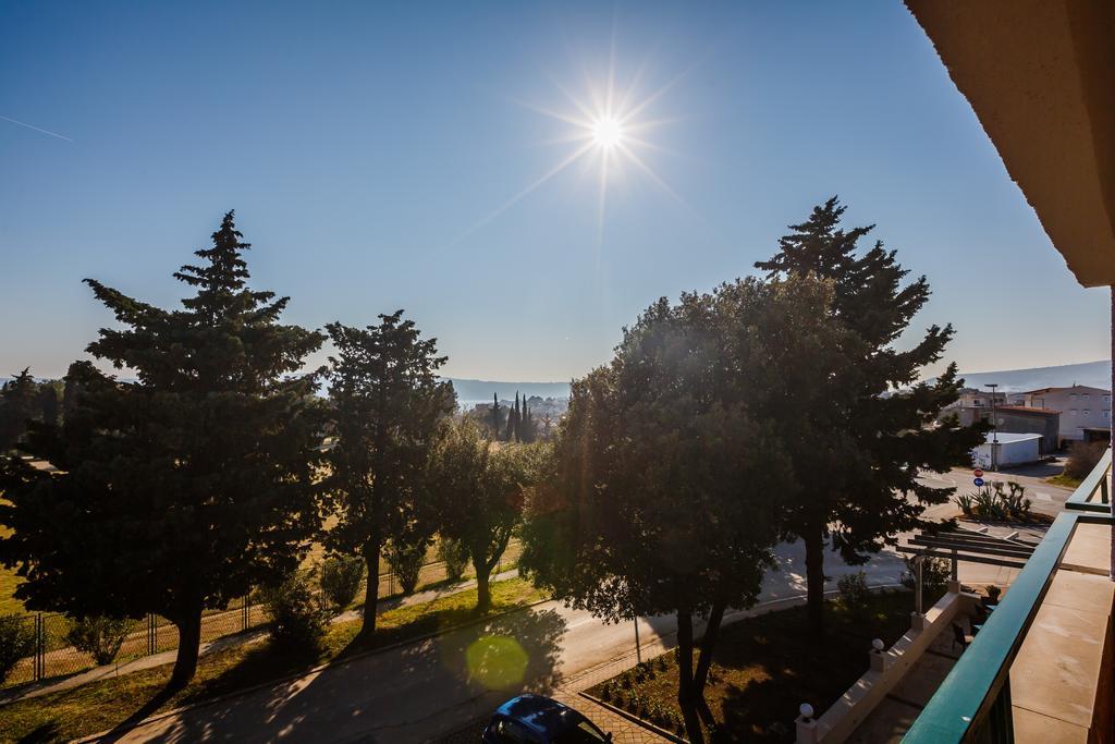 Hotel Manufaktura Kastela Bagian luar foto